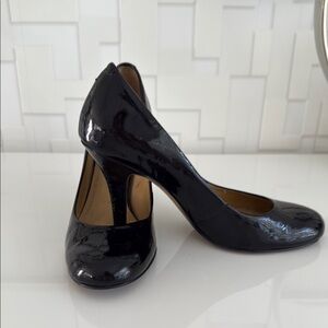 Elegant Black Women's Pumps Nine West